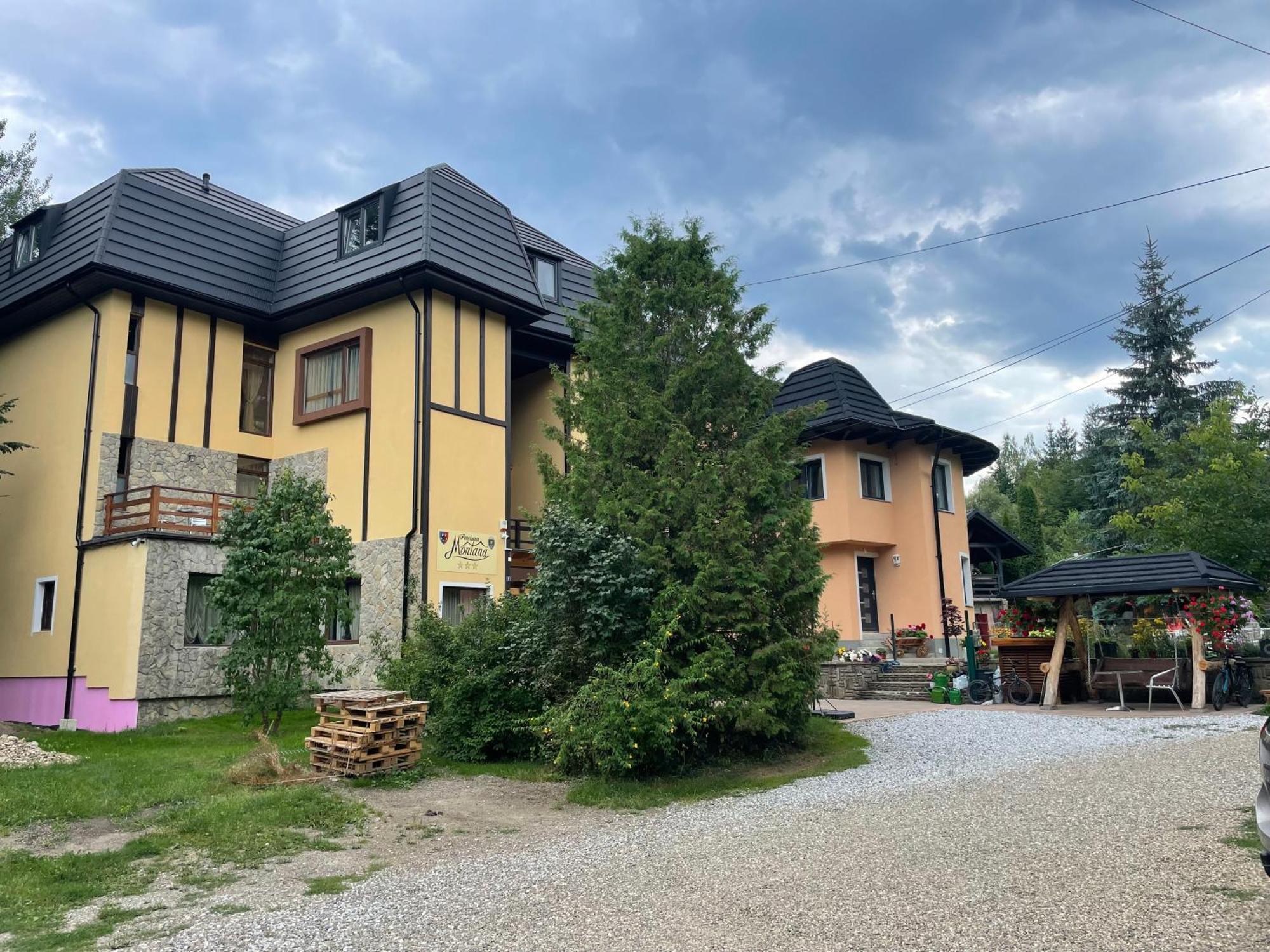 Montana Hotel Sucevita Eksteriør billede